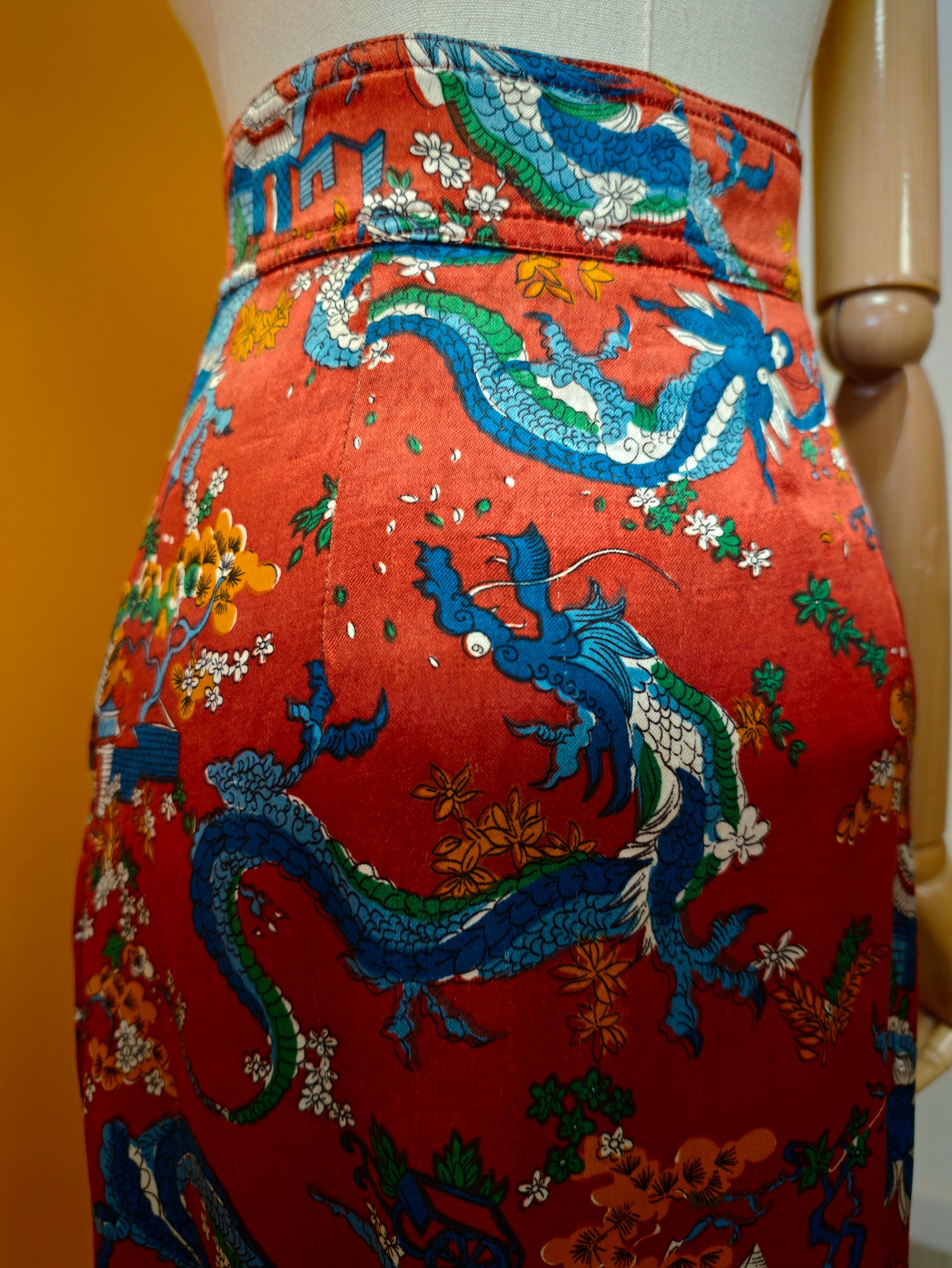 60s/70s Radley Chinese dragon print skirt - 24" waist