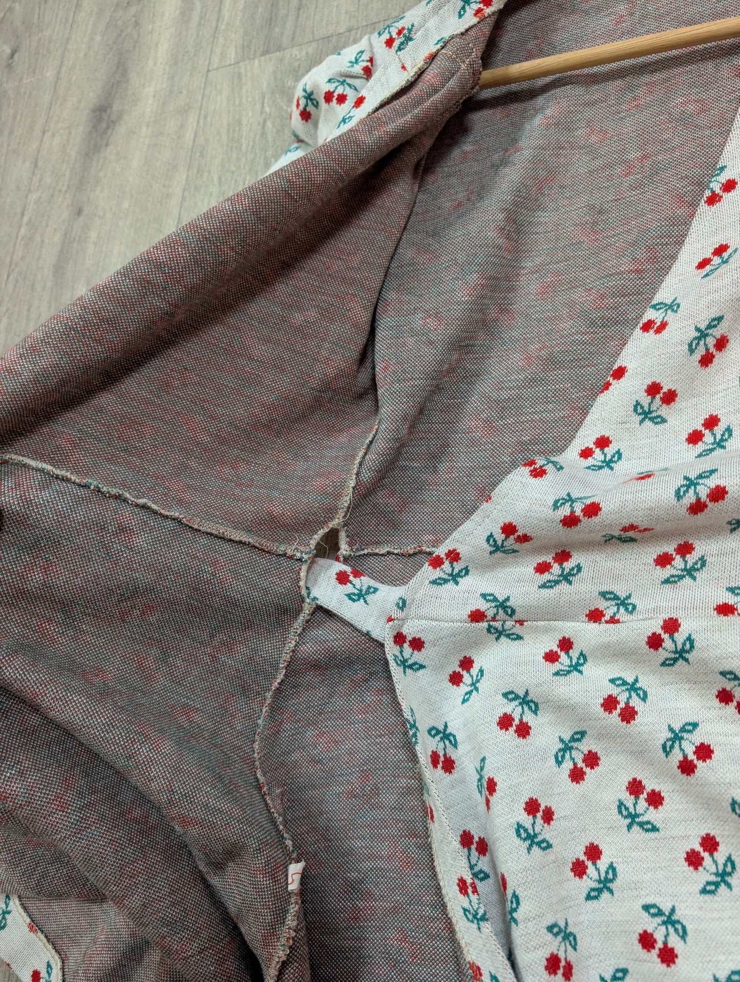 1970s cherry wrap dress - XS/S