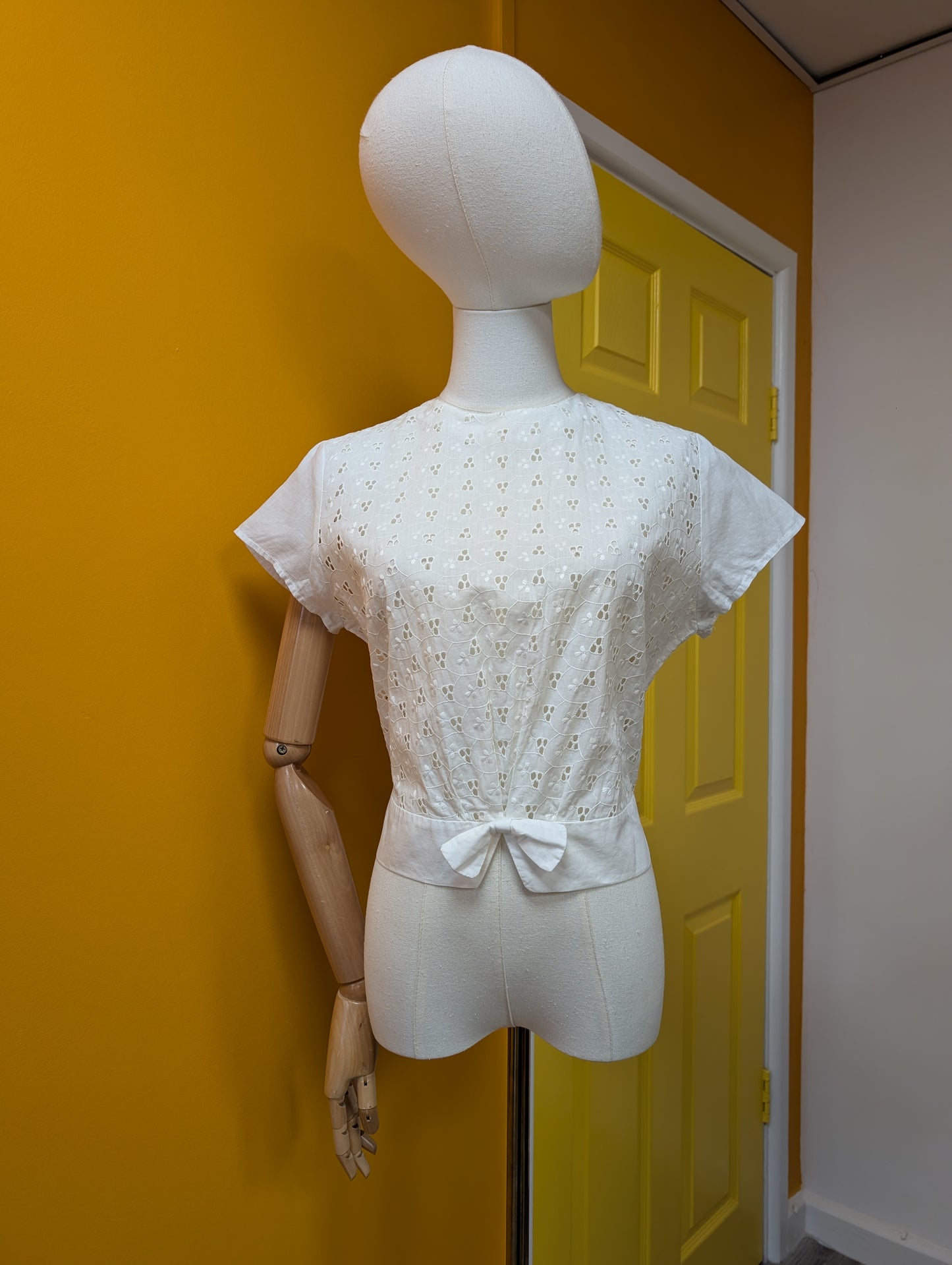 1960s white cotton broderie anglaise blouse - M/12/14