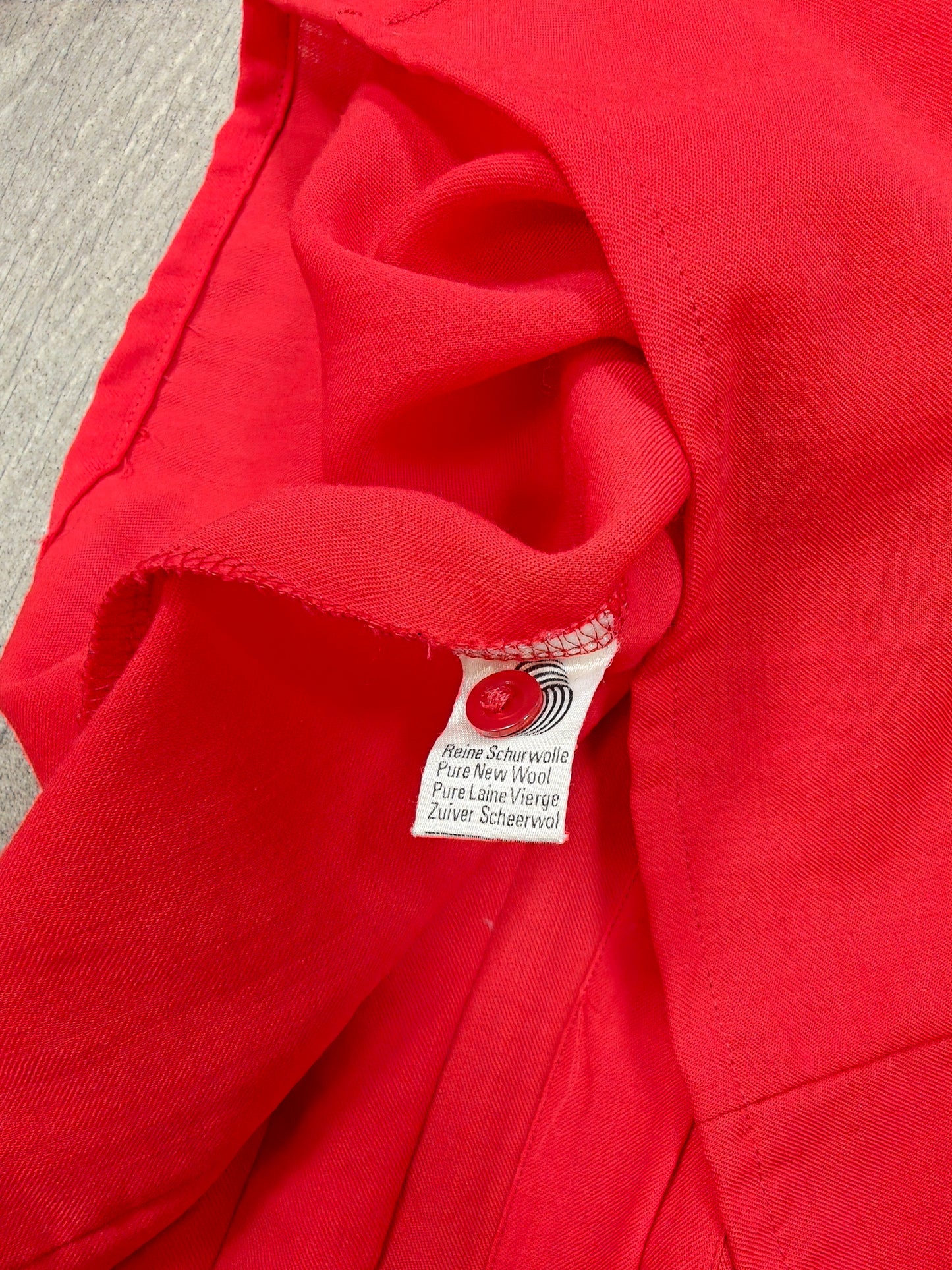 1980s Jobis Sportswear red wool shirt - S
