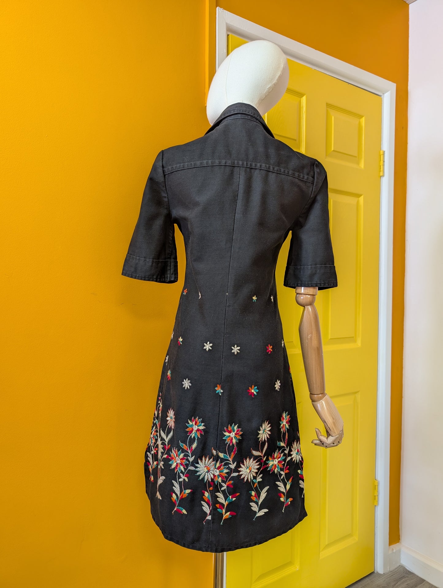 1970s embroidered denim dress - XS