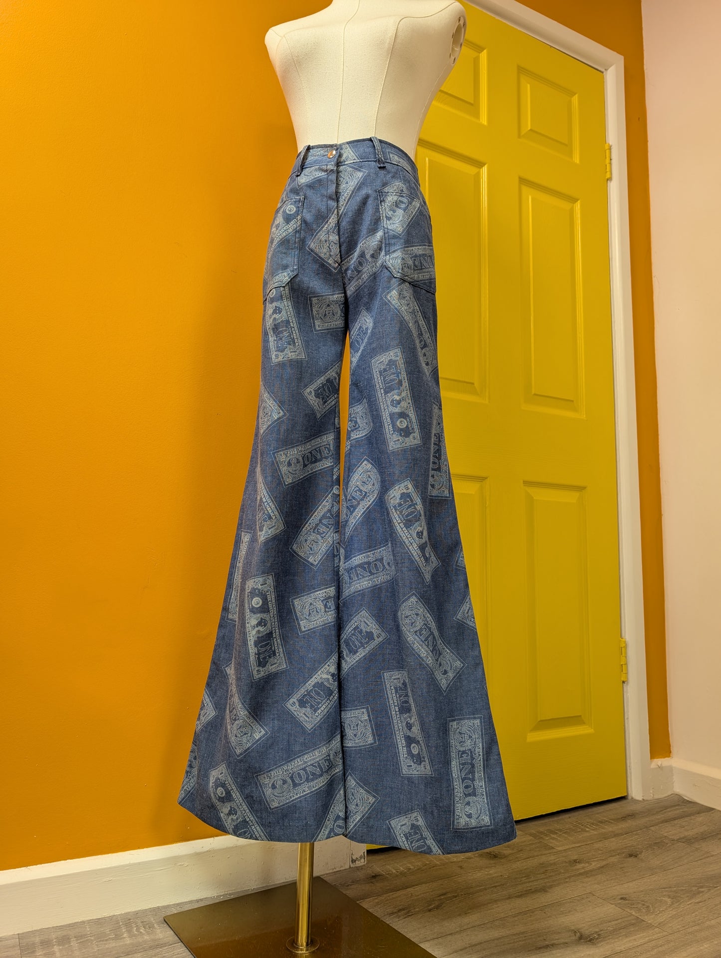 Epic 1970s Dereta novelty dollar bill print flares - 26"W 32"L