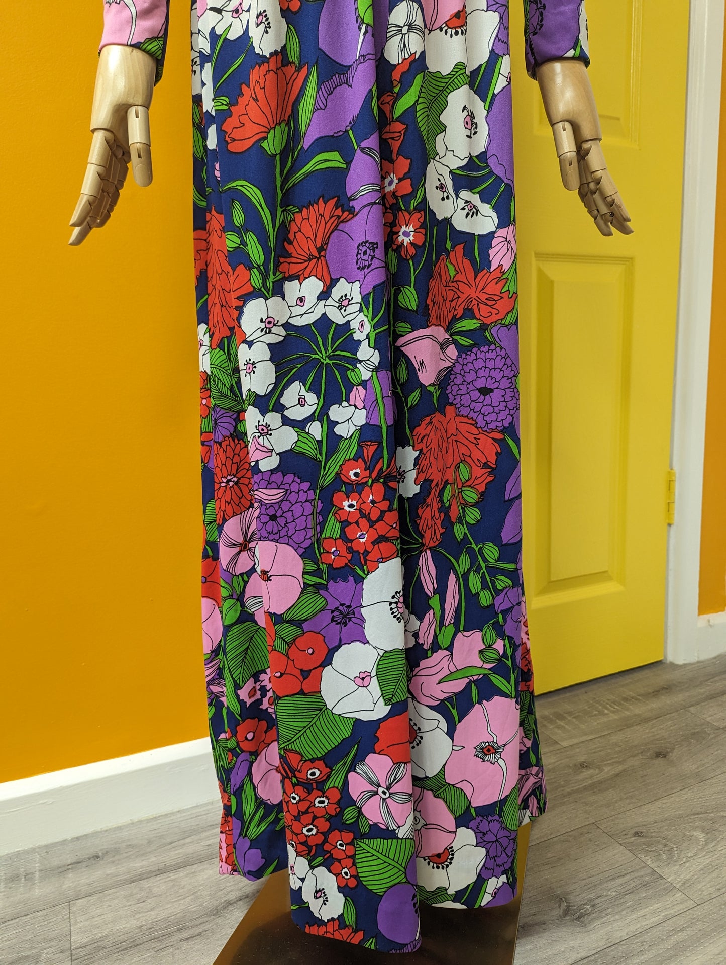 60s/70s Bloomingdale's floral maxi dress - Size 8