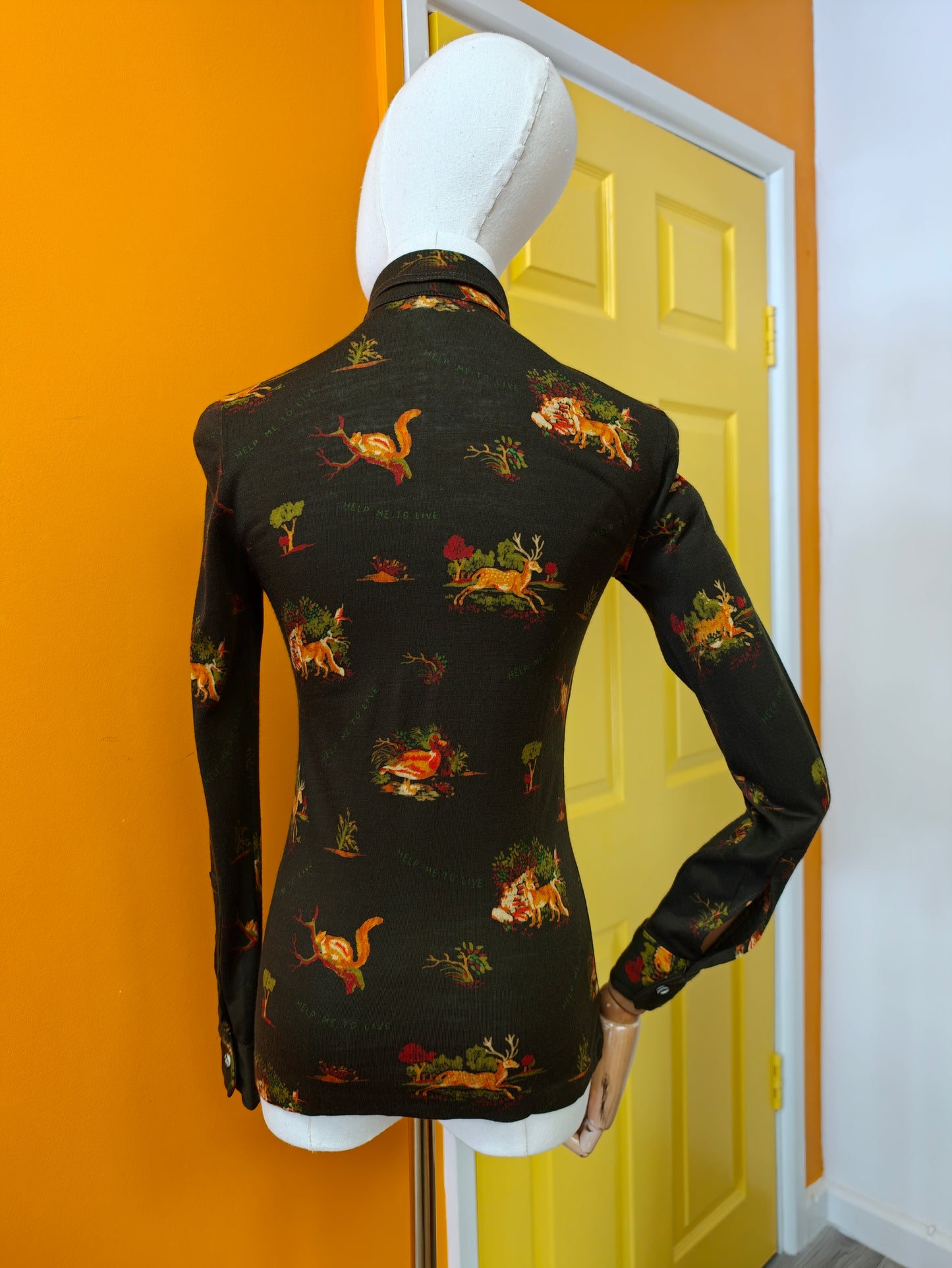 Deadstock 1970s Pooh novelty print 'Help me to live' shirt - XS