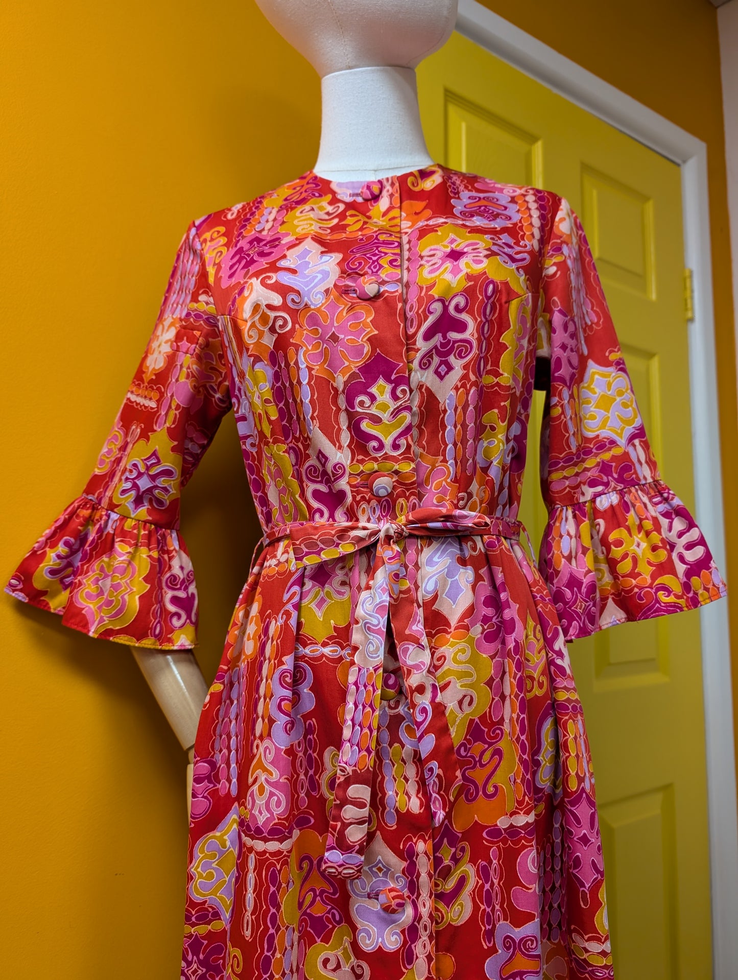 1960s St Michael psychedelic cotton housecoat with belt - S/8/10