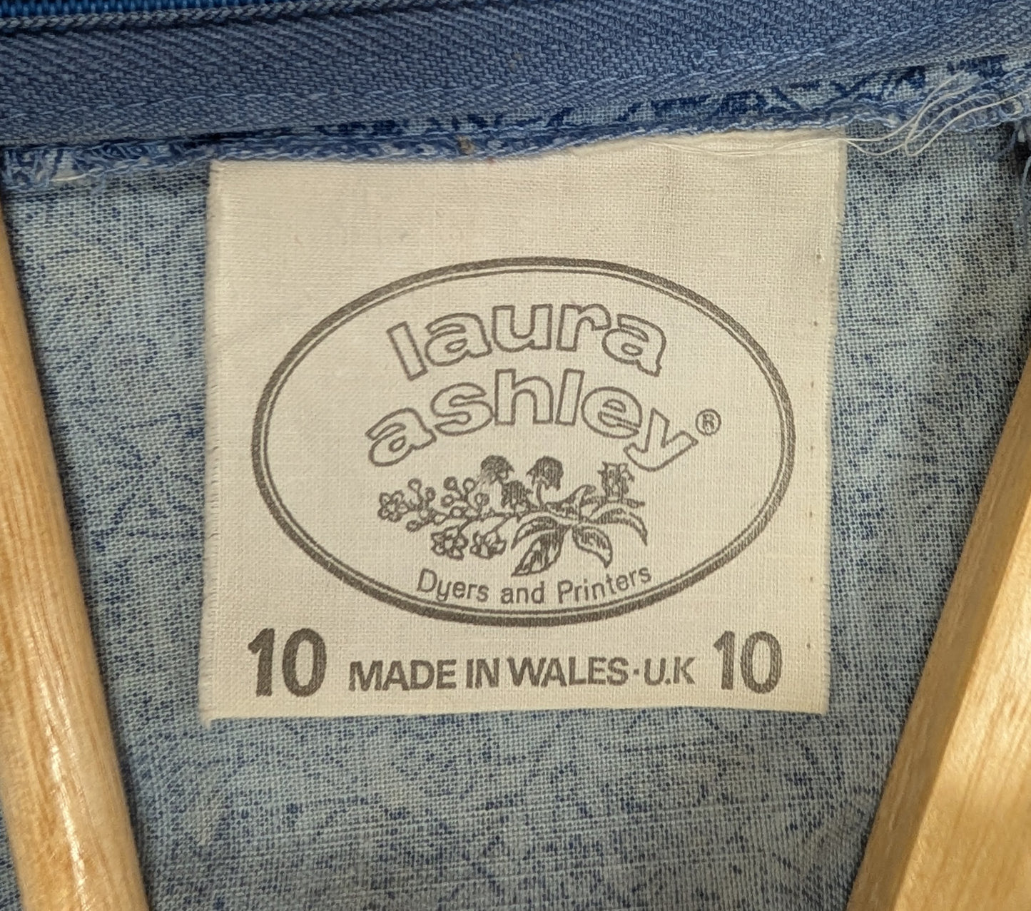 Gorgeous 1970s Laura Ashley made in Wales cotton maxi dress - XS/6/8