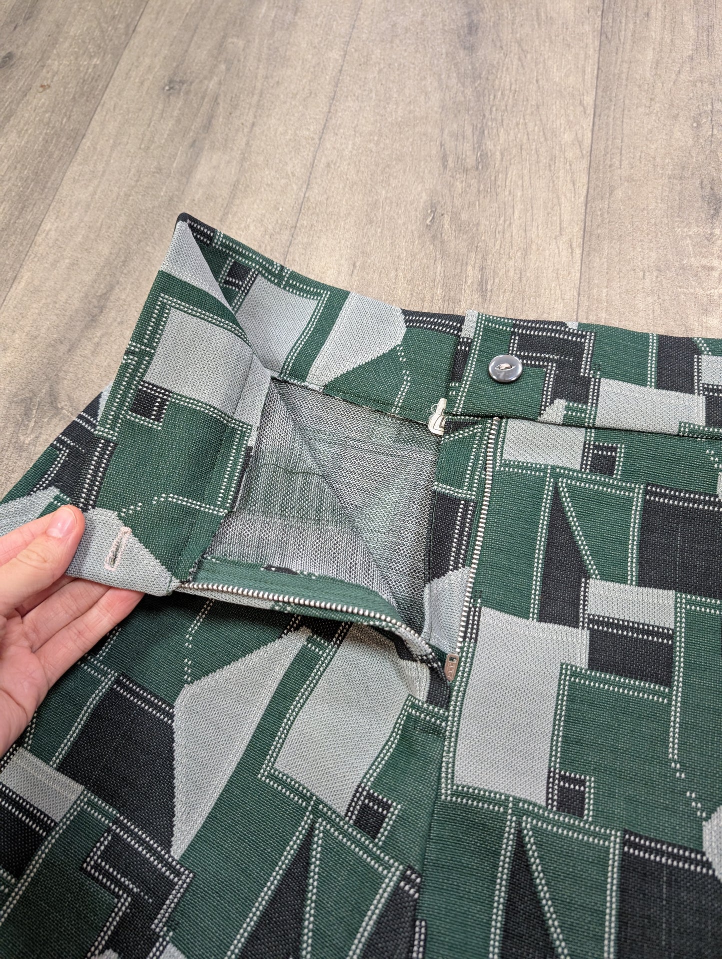 1970s green skirt - 30" waist
