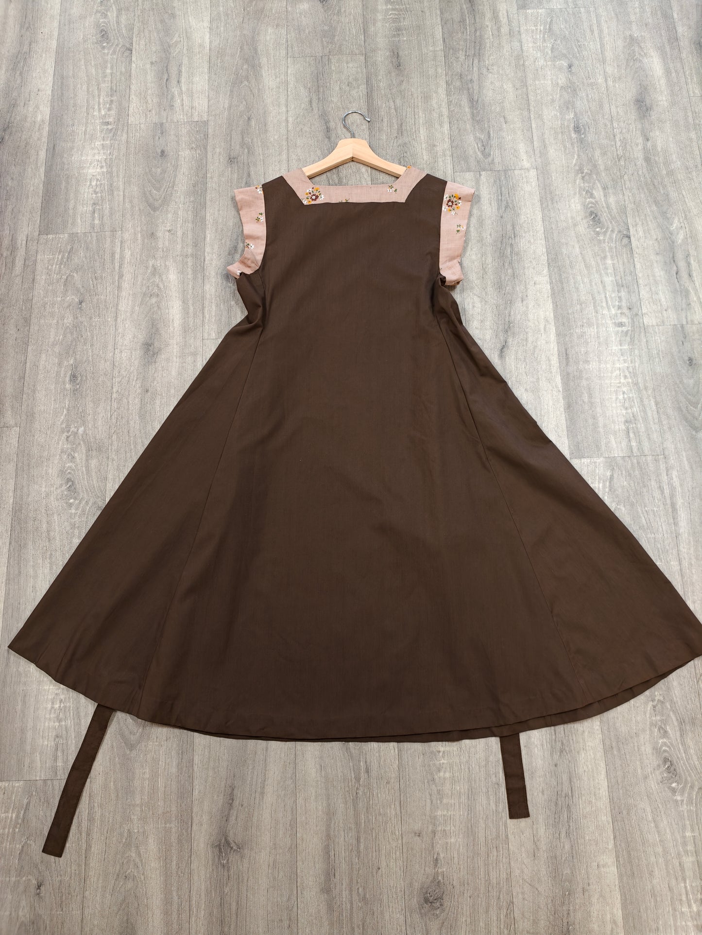 Brown cotton dress with floral dress - S/8/10