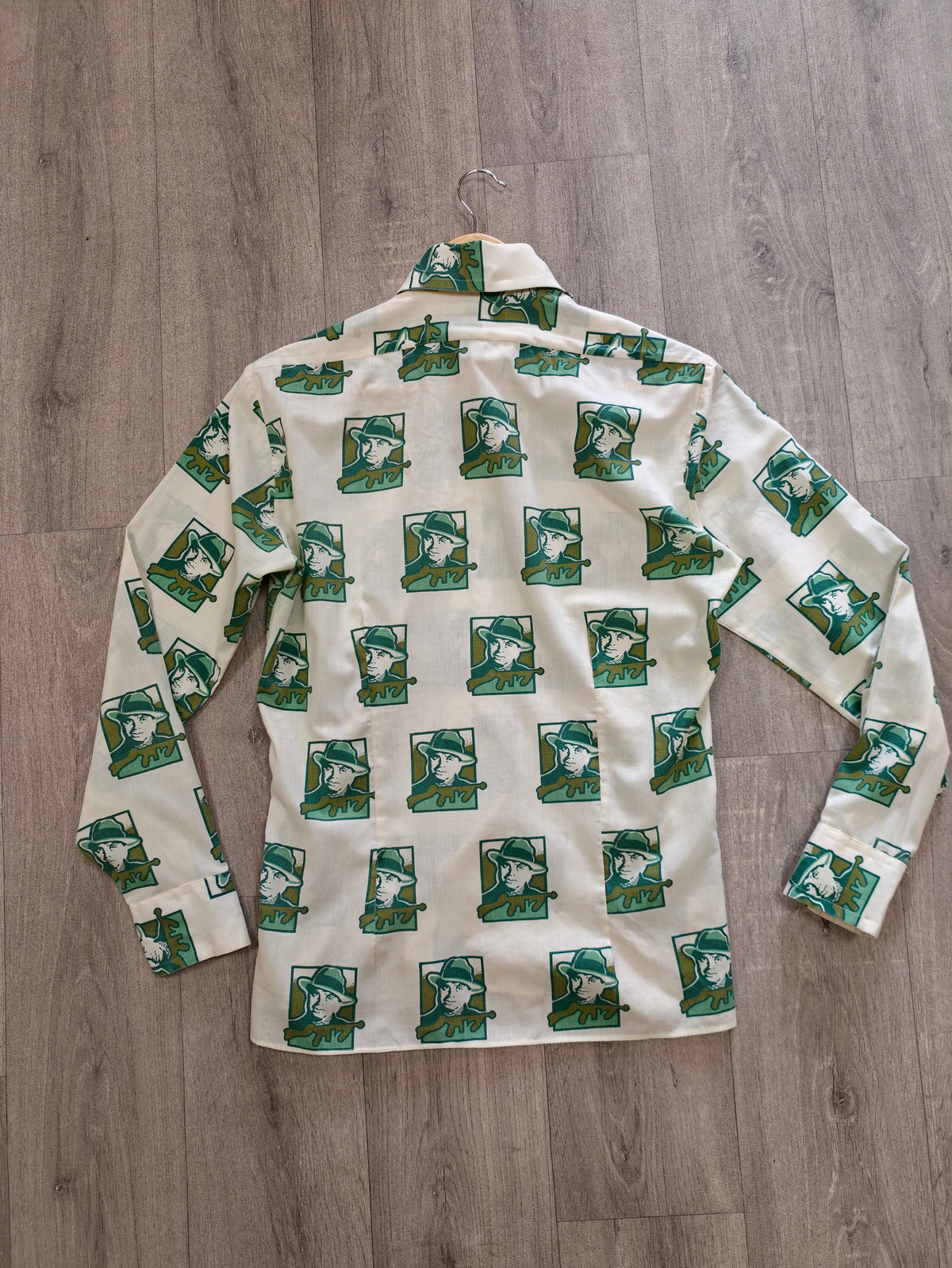 1970s Brutus novelty Al Capone print dagger collar shirt