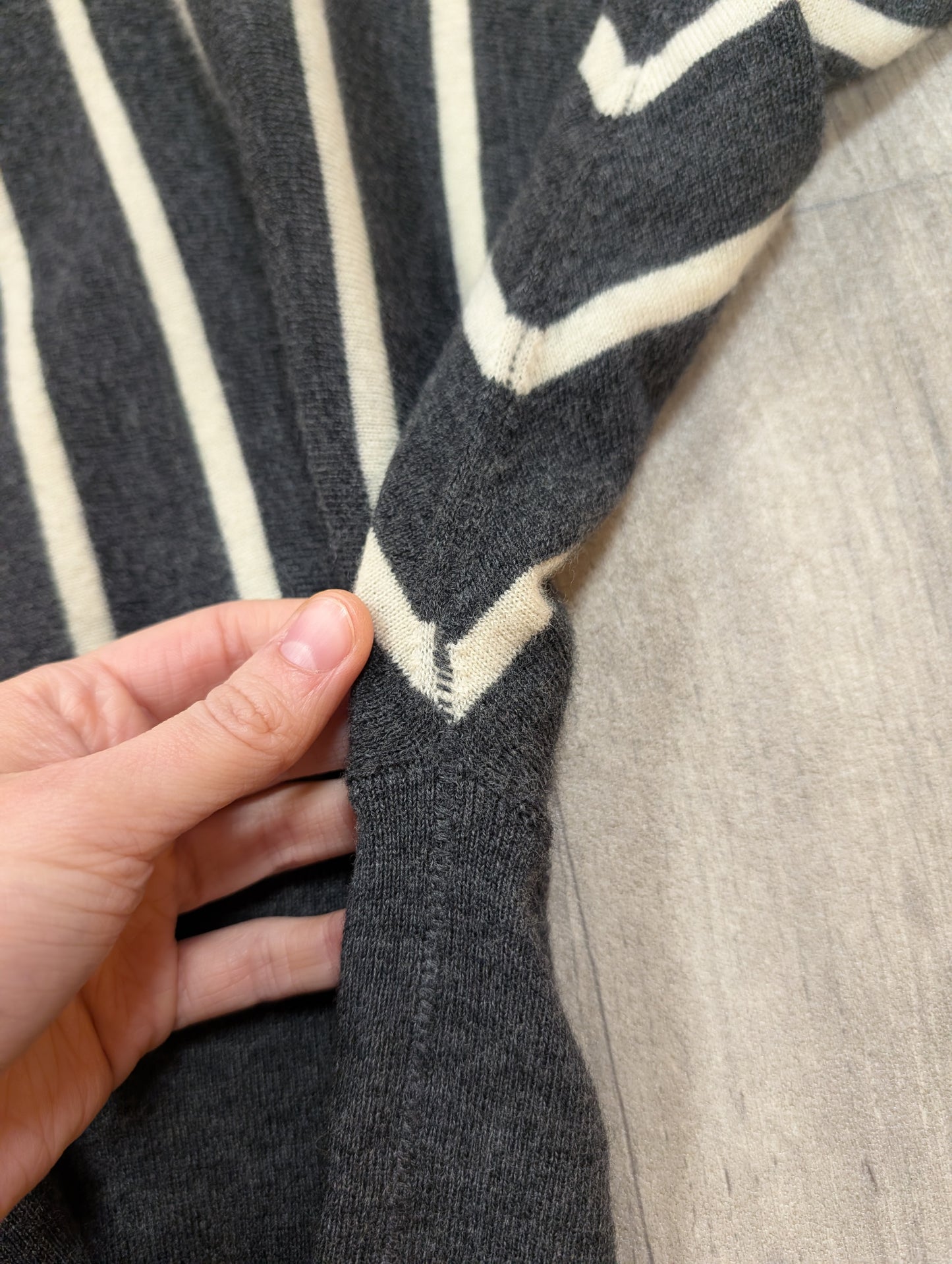 John Laing pure new wool striped batwing jumper - XS