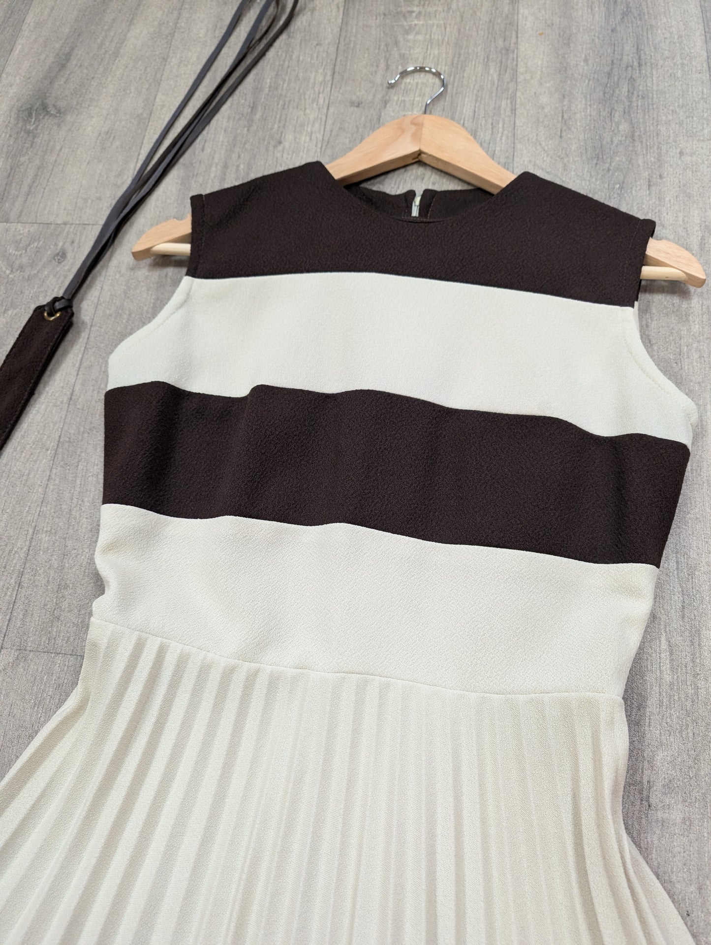 60s/70s brown/white dress and belt - S/8/10
