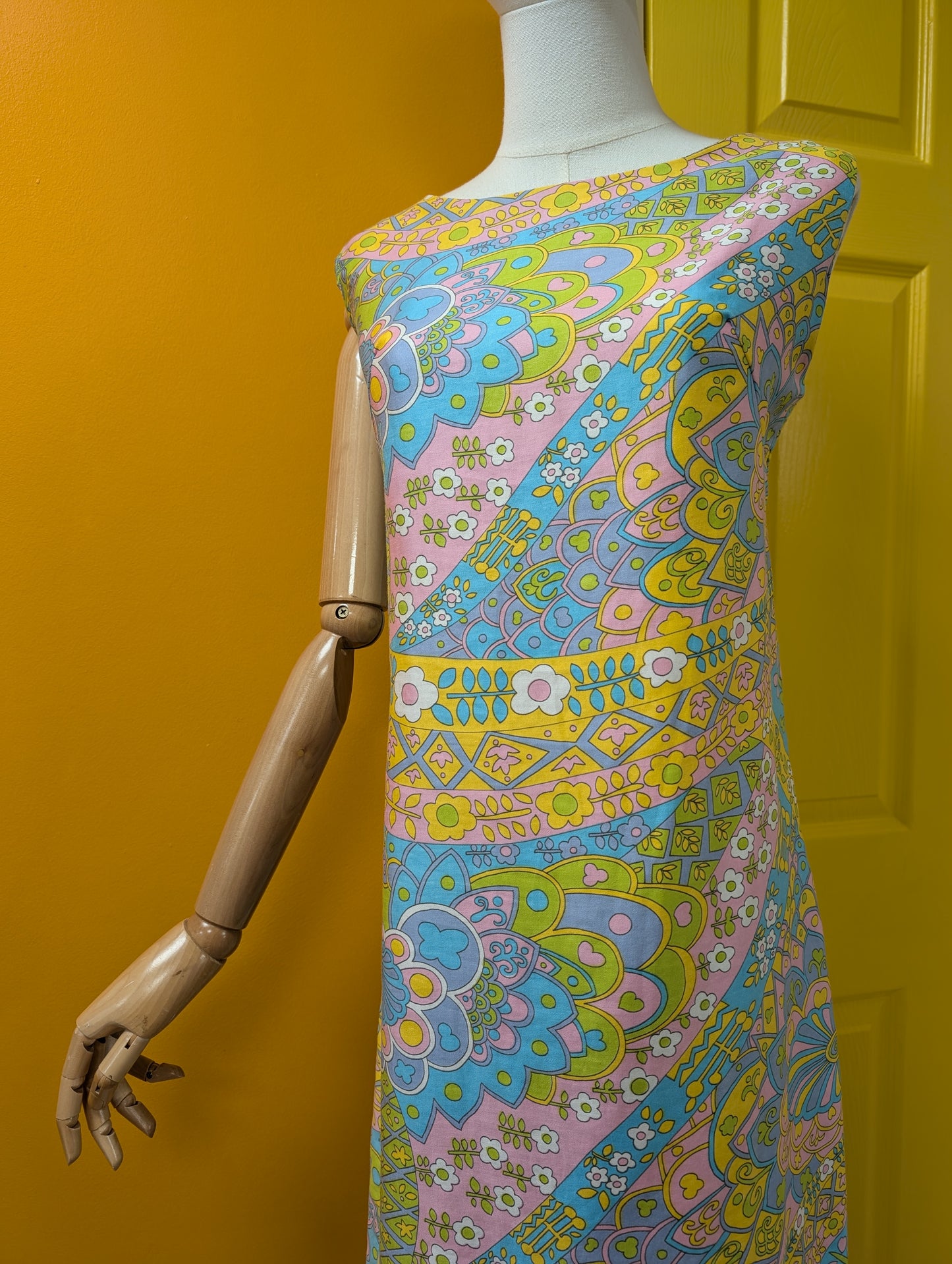 1960s Miss Holly psychedelic cotton dress - M