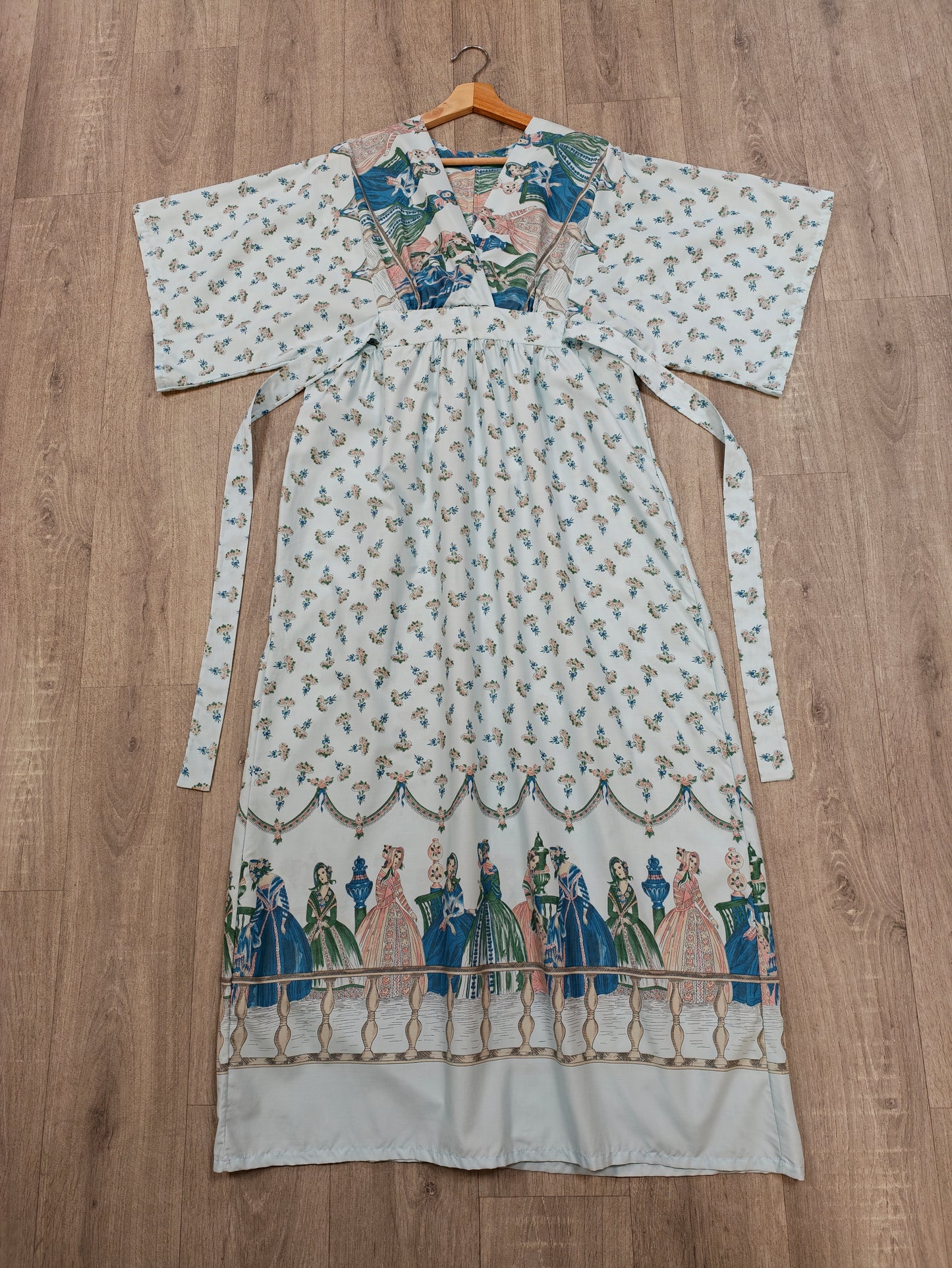 Beautiful 1970s novelty print dress - M