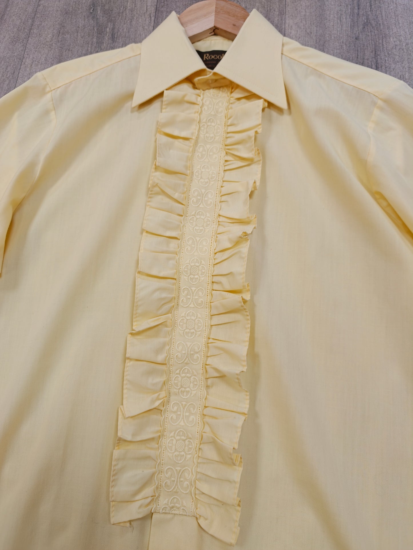 1970s Rocola yellow ruffle front double cuff shirt
