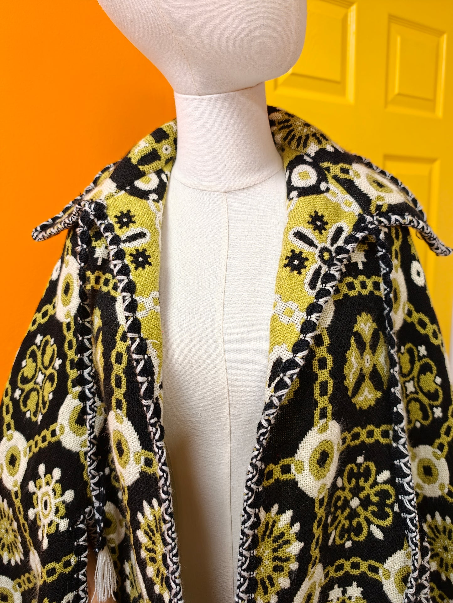 60s/70s green/black tapestry cape