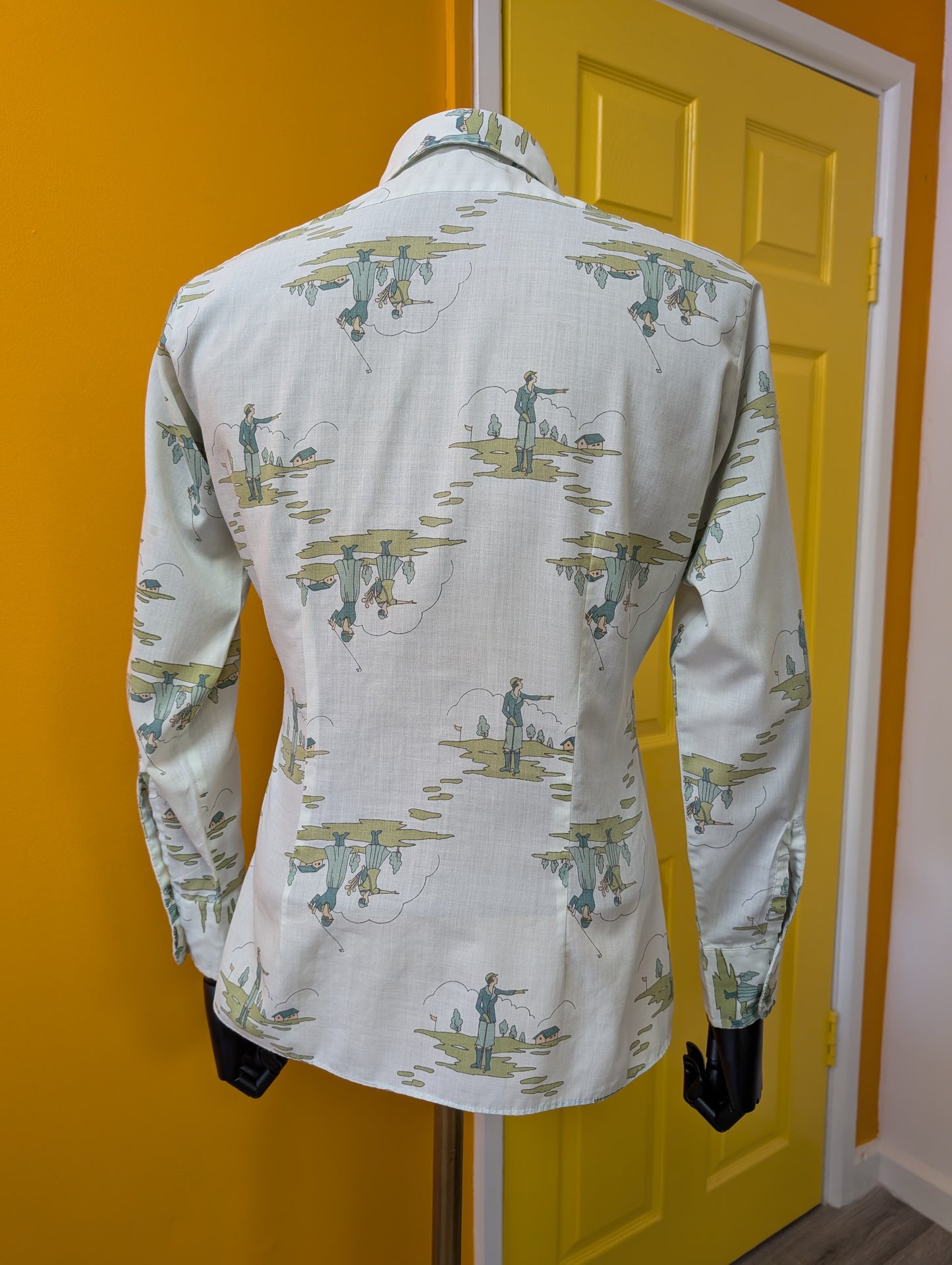 1970s Brutus novelty Art Deco golf print dagger collar shirt