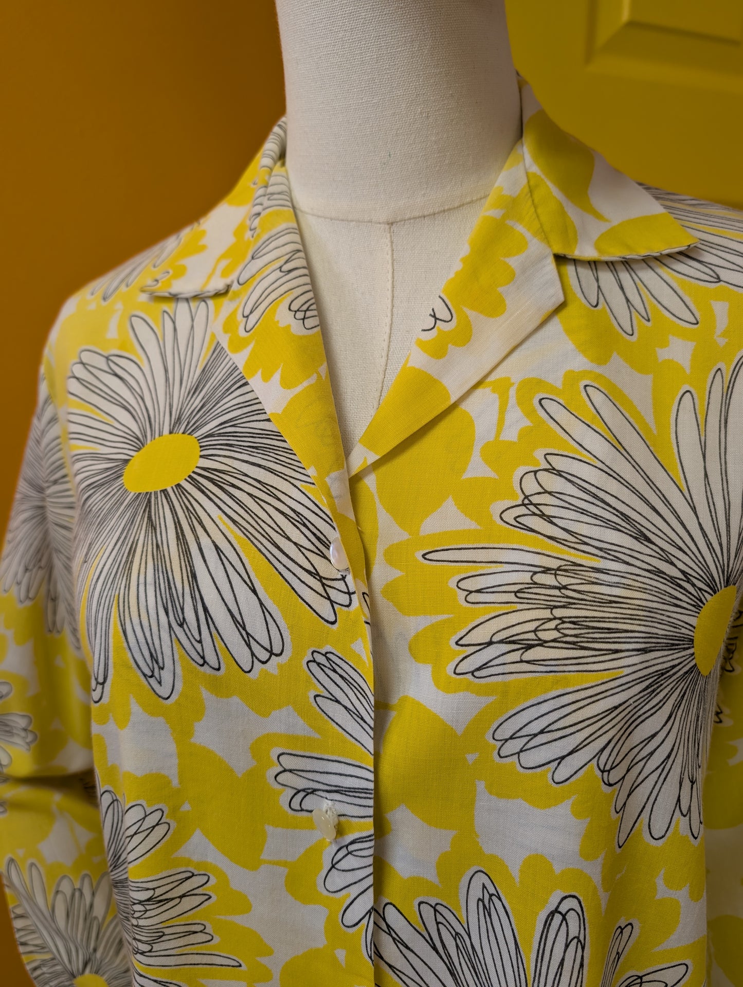 1960s yellow floral shirt - S/M