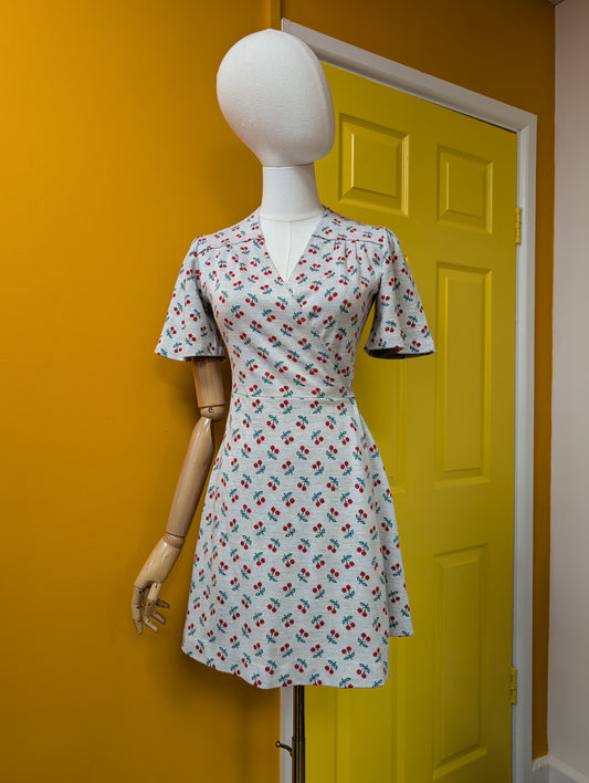 1970s cherry wrap dress - XS/S