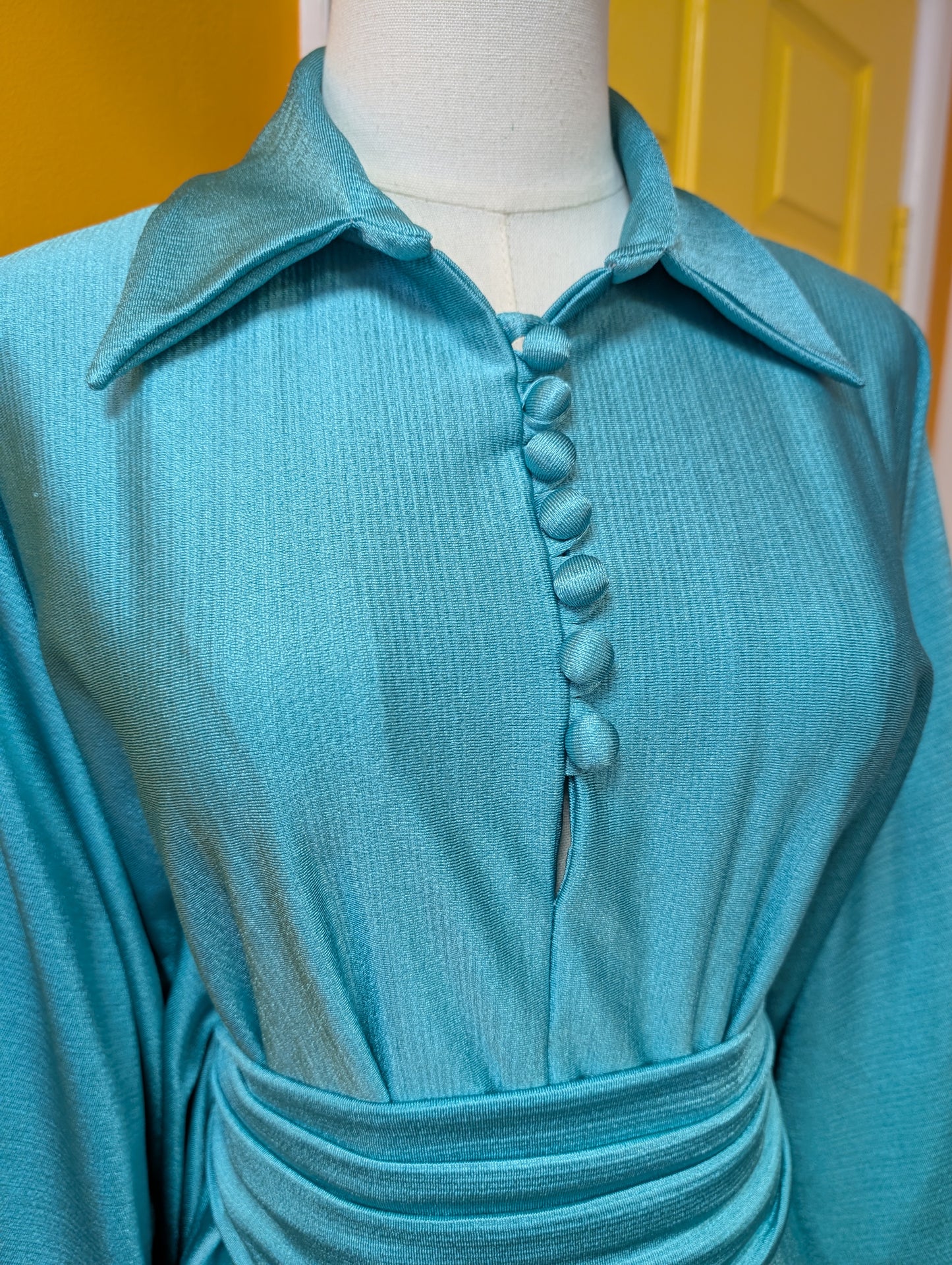 1970s turquoise belted kaftan