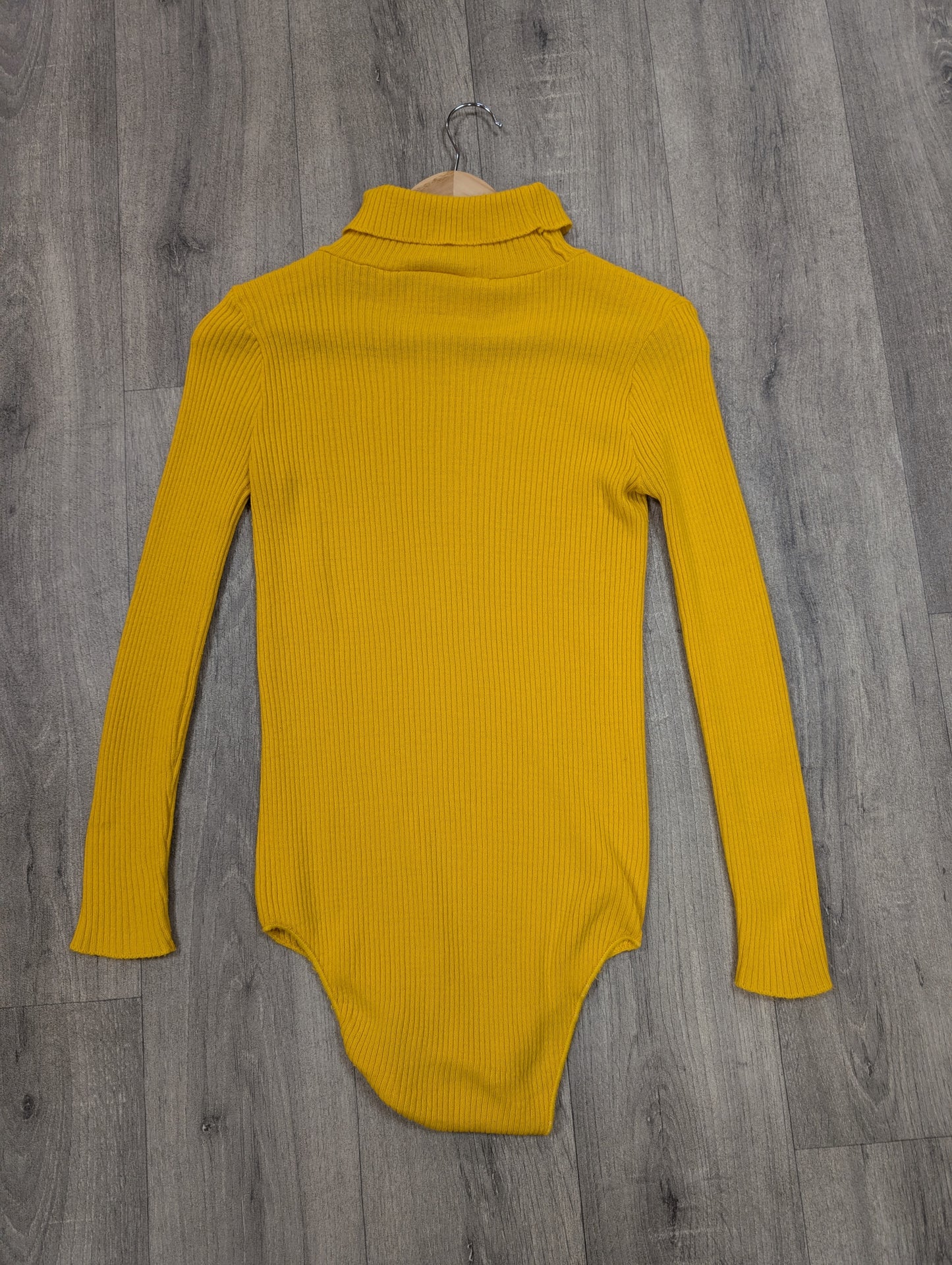 1970s Caroline yellow body top