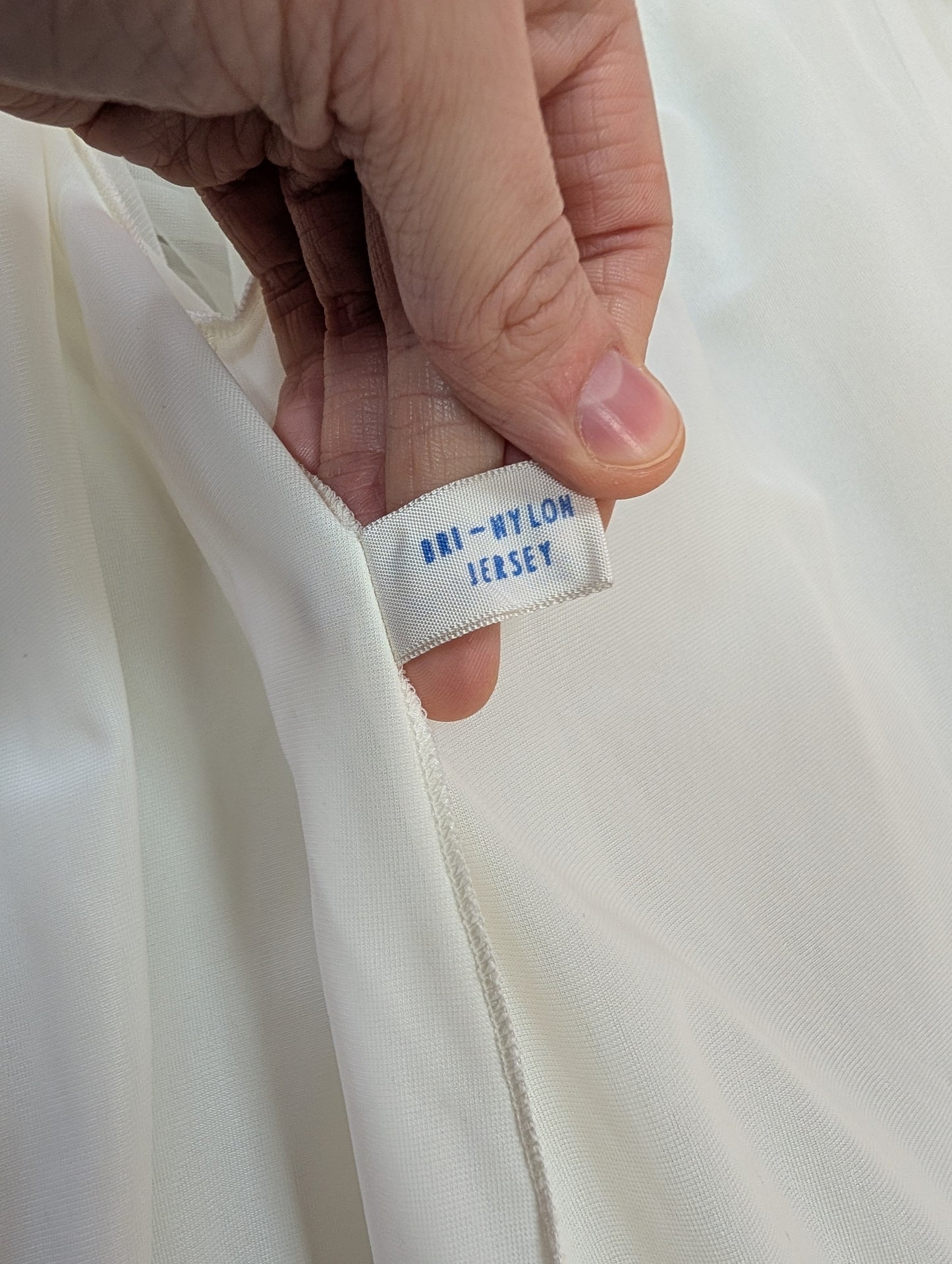1960s Kayser Bondor flouncy negligee/dressing gown