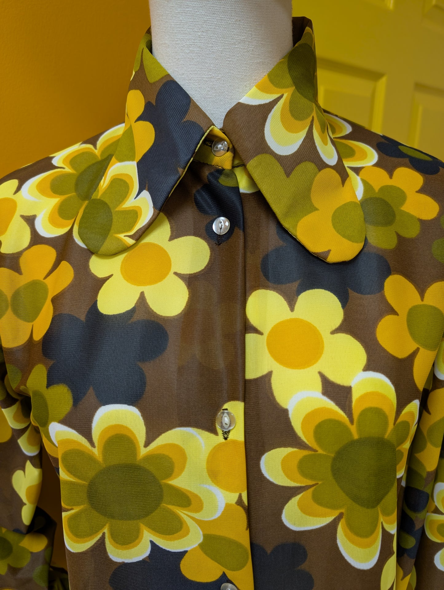 60s/70s flower power floral shirt - S