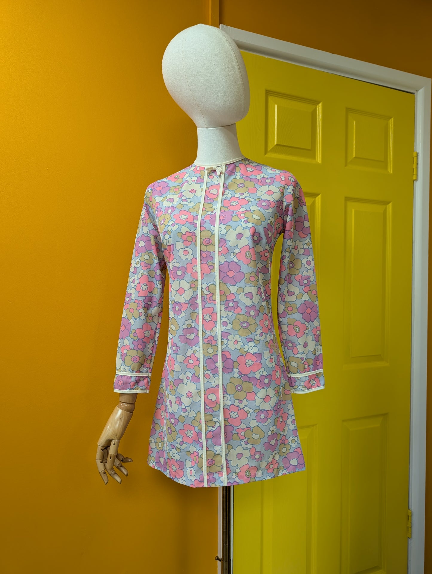 1960s psychedelic floral mini dress - XS/S/6/8